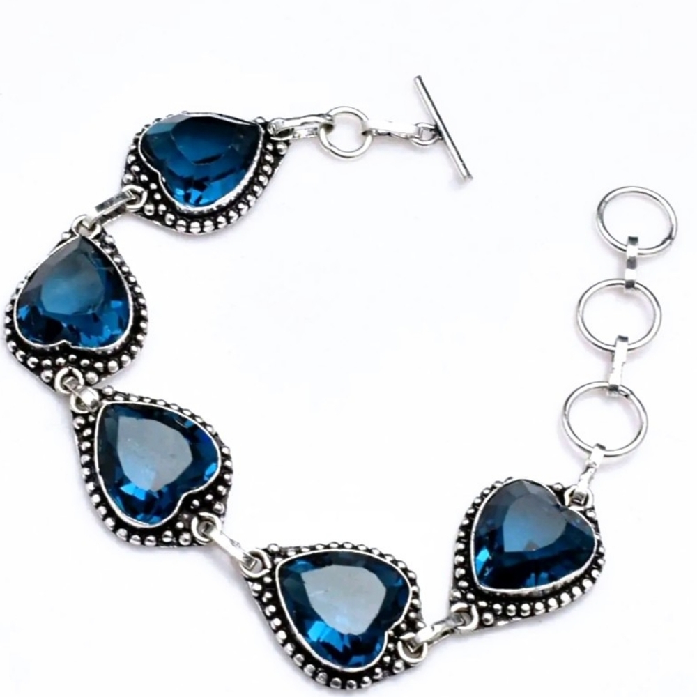 💘 Blue Heart Topaz Gemstone Sterling Silver Bracelet - Picture 3 of 4